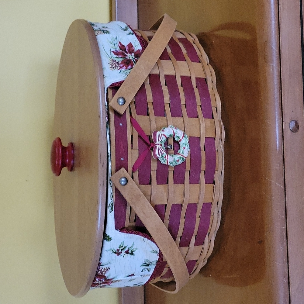 Longaberger 2007 Holiday Hostess Goodies Basket Set